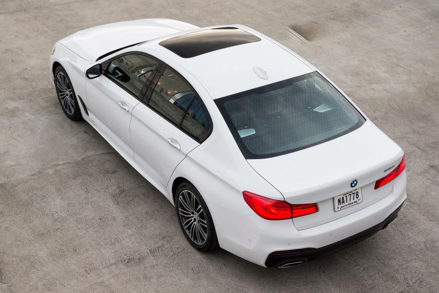  BMW 530i Sedan M Sport 2017 года  (NA) (фото 7 из 7)